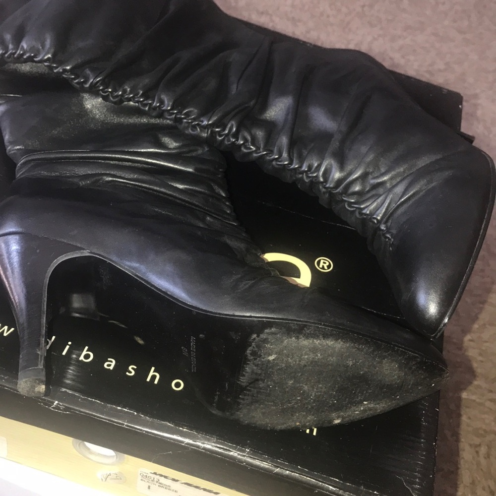 Boots - Picture 3 of 4